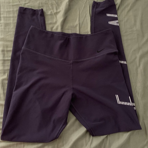 Nike ✔️ - Picture 2 of 4